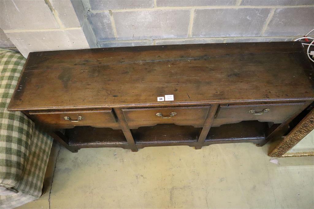 An oak low dresser, width 160cm, depth 39cm, height 78cm